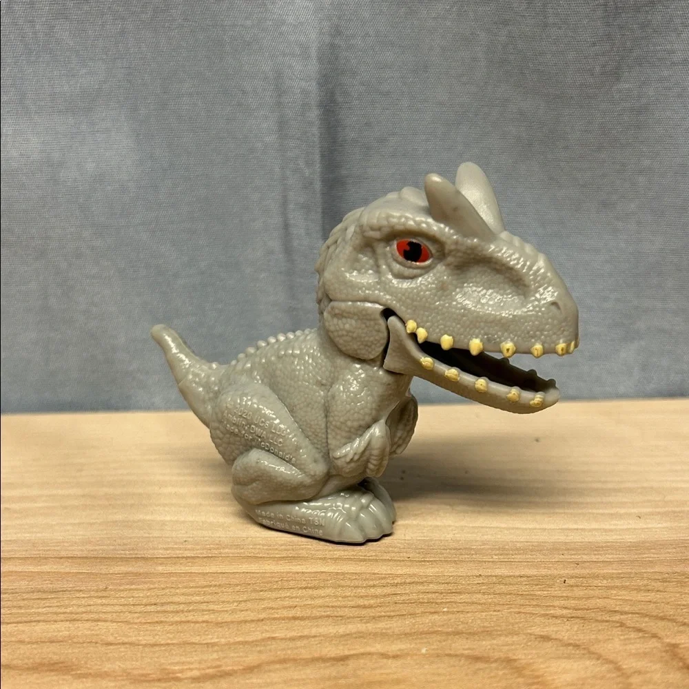 Figurine Mcdonalds 2020 Toy Jurassic World Camp Crétacé Indominus Rex - Canada - Picture 1 of 6